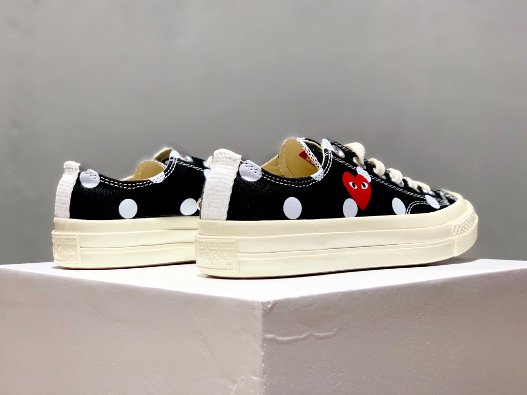 150CDG Play x Converse 1970s 匡威川久保玲 爱心波点 黑色低帮双围条高弹PU蓝底 三联吊牌