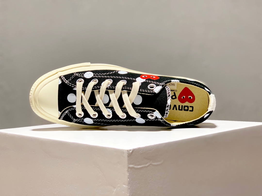 150CDG Play x Converse 1970s 匡威川久保玲 爱心波点 黑色低帮双围条高弹PU蓝底 三联吊牌