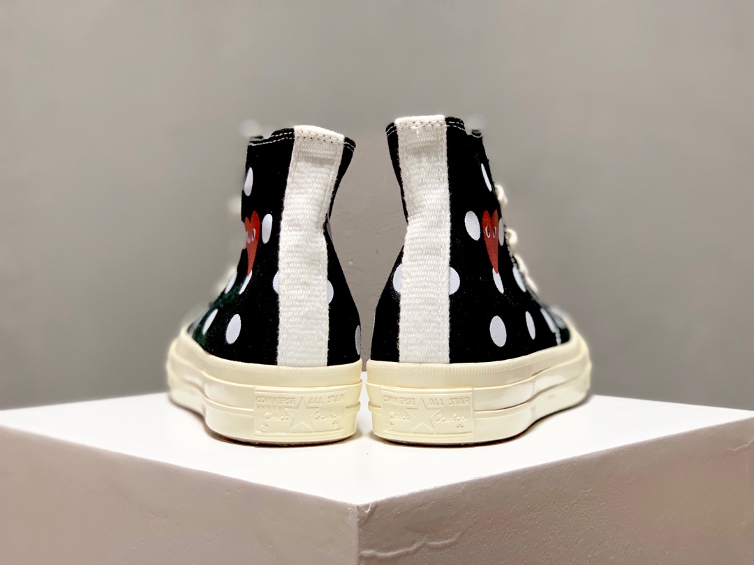 150CDG Play x Converse 1970s 匡威川久保玲 爱心波点 黑色高帮双围条高弹PU蓝底 三联吊牌