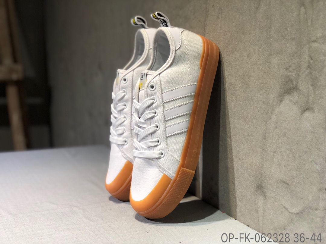 100Adidas Clementes 三叶草校园帆布鞋