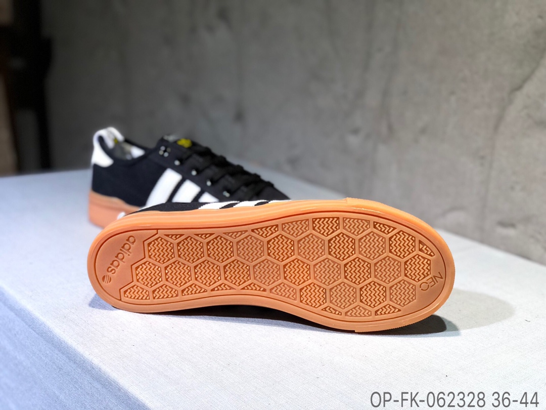 100Adidas Clementes 三叶草校园帆布鞋