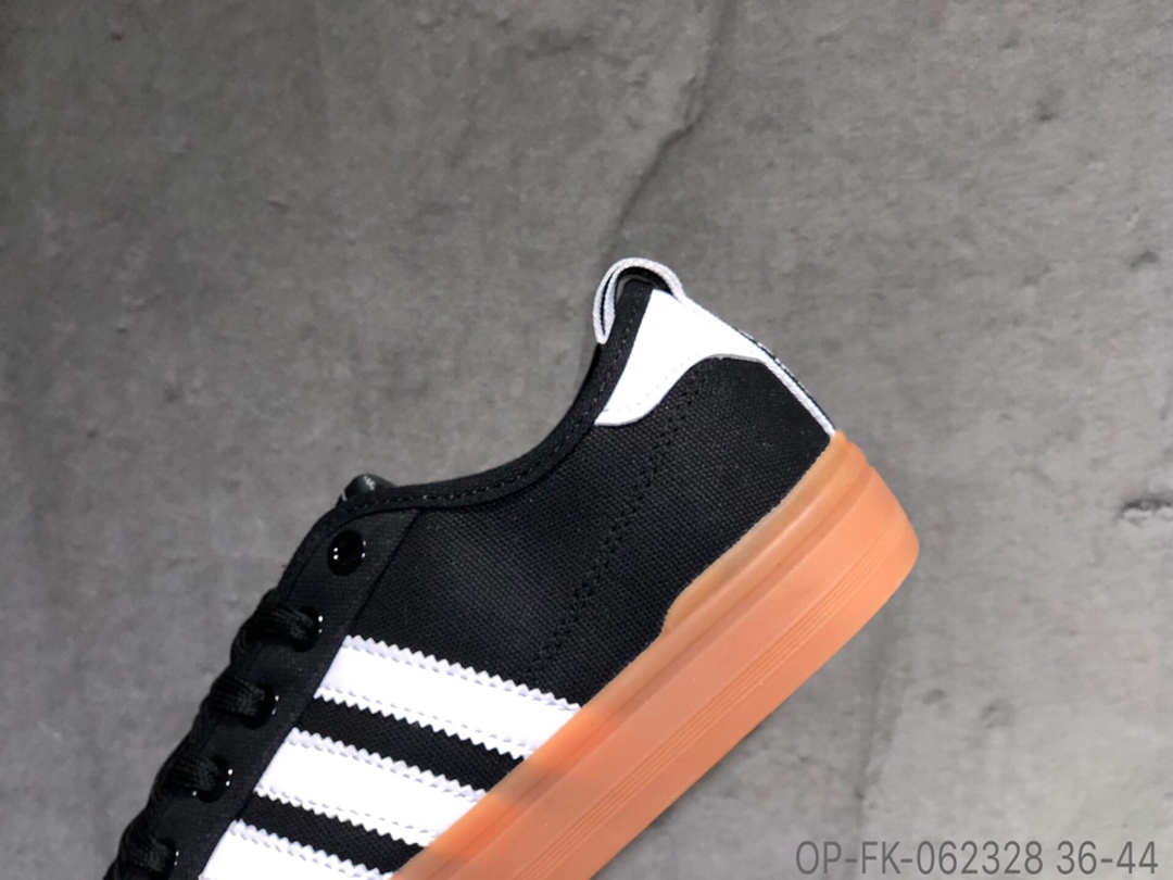 100Adidas Clementes 三叶草校园帆布鞋