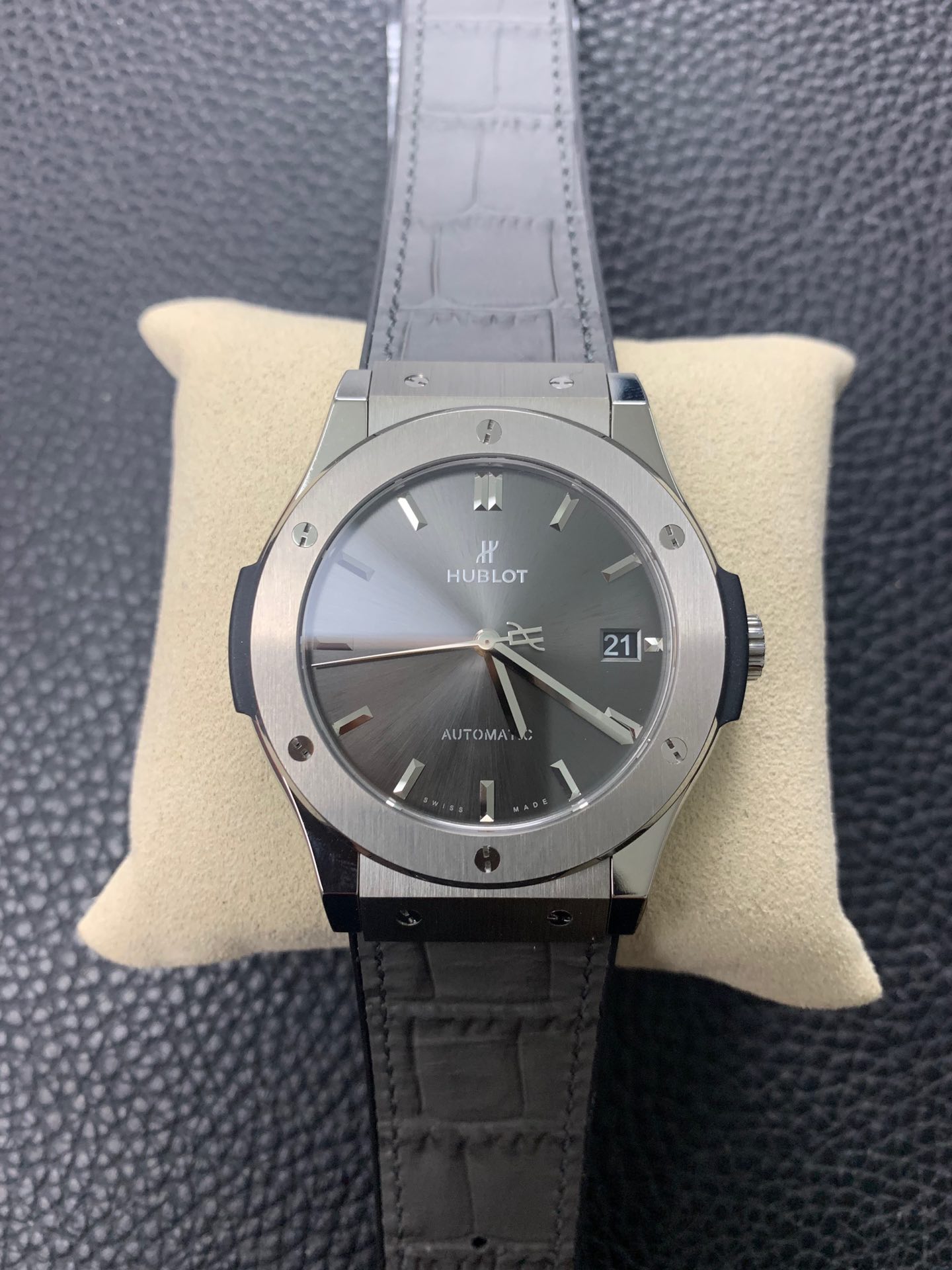 [HUBLOT Watches]wwf classic fusion series gray surface