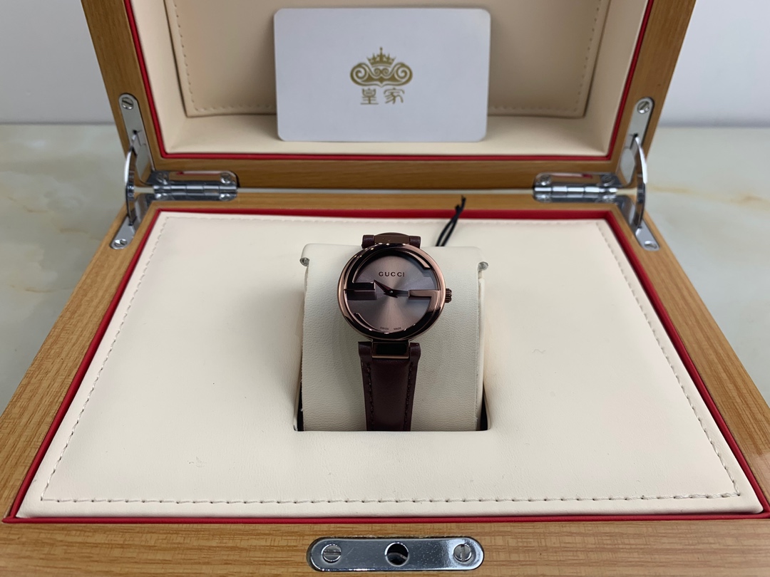 Gucci 皇家 古驰双G系列女款腕表