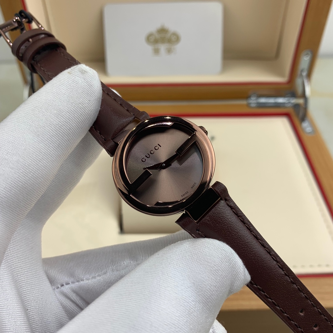 Gucci 皇家 古驰双G系列女款腕表