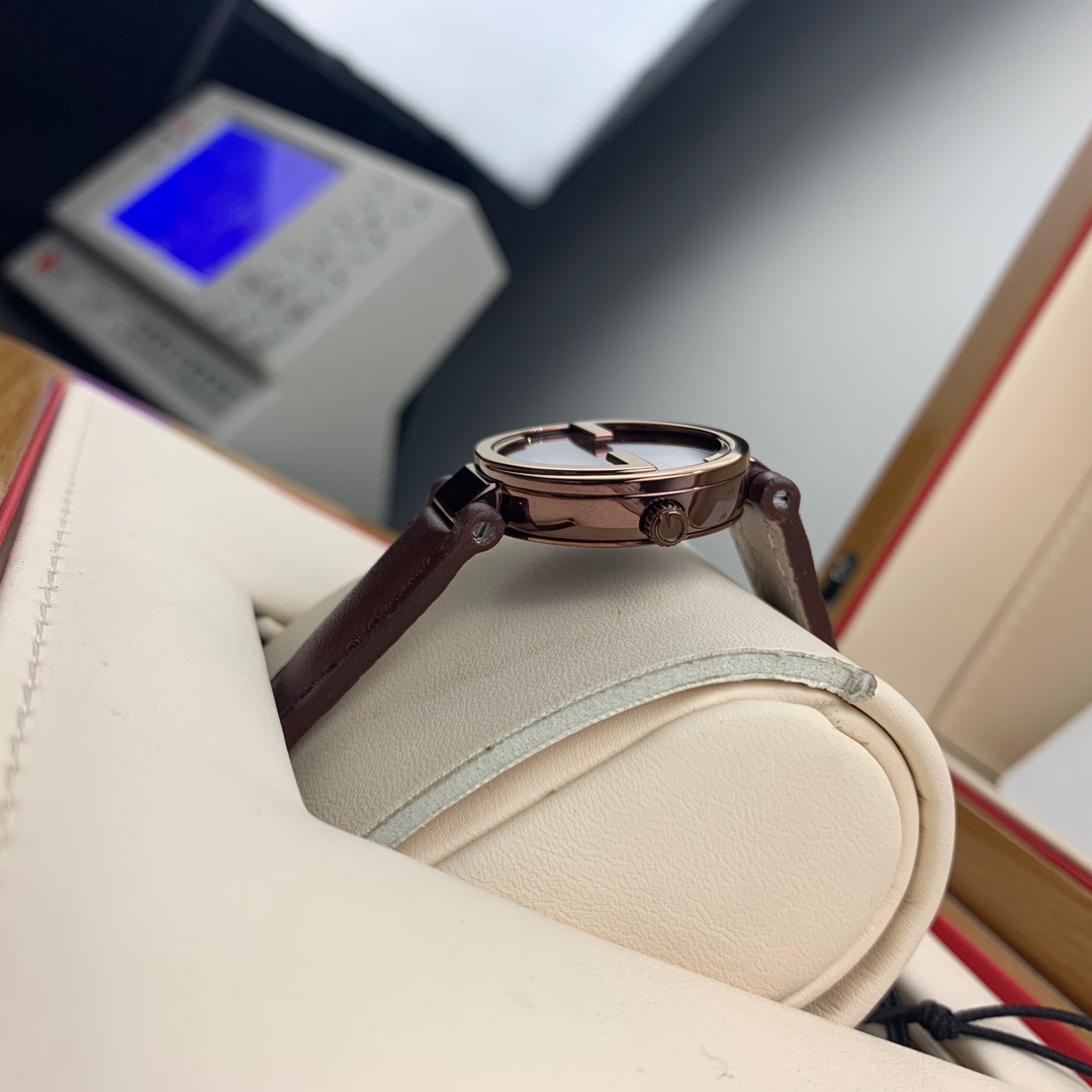 Gucci 皇家 古驰双G系列女款腕表