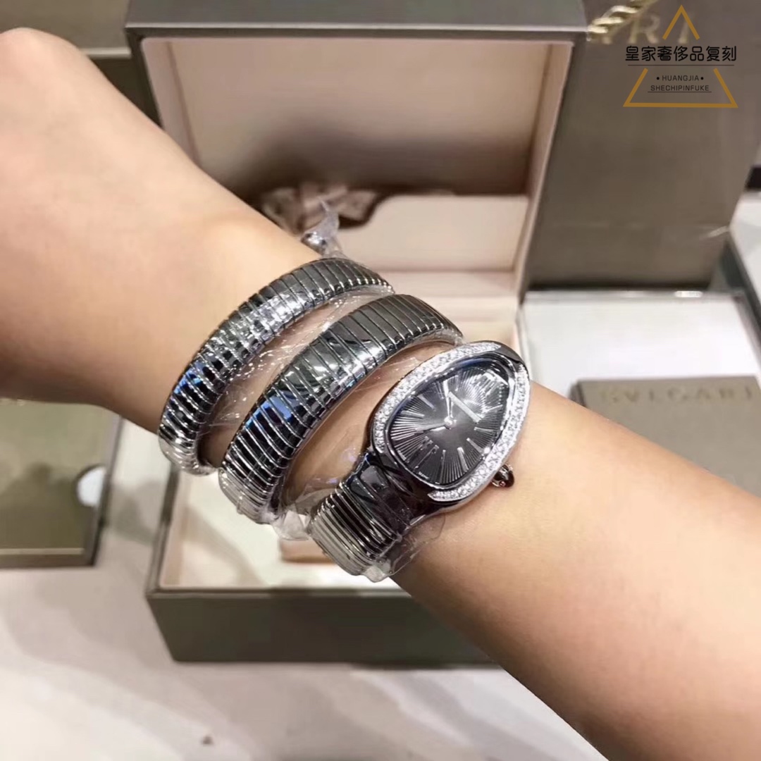 Bvlgari 宝格丽蛇形表带女款腕表