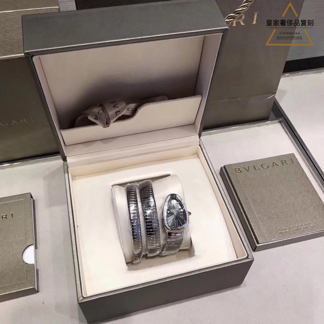 Bvlgari 宝格丽蛇形表带女款腕表