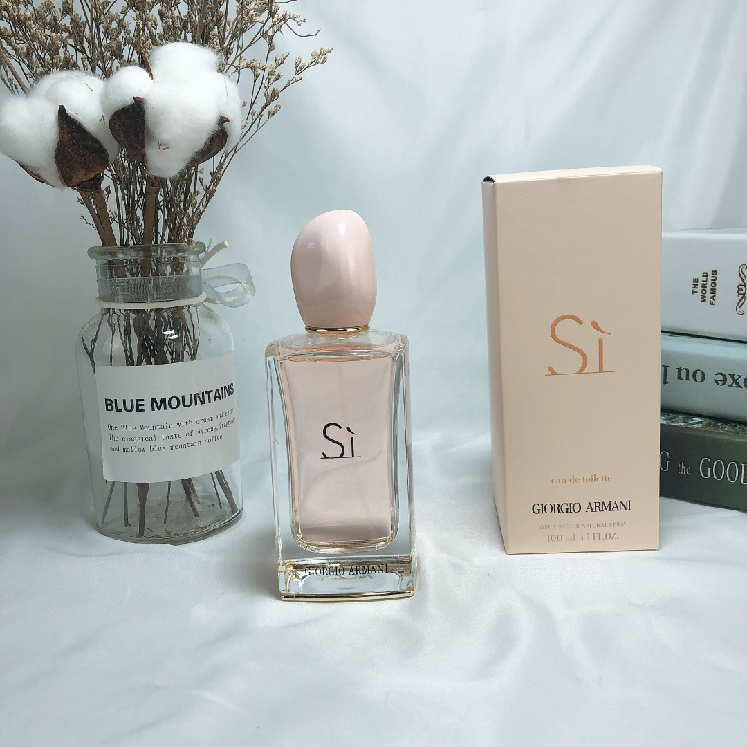 Giorgio Armani Si Eau de Toilette for Women - 100ml Floral Scent