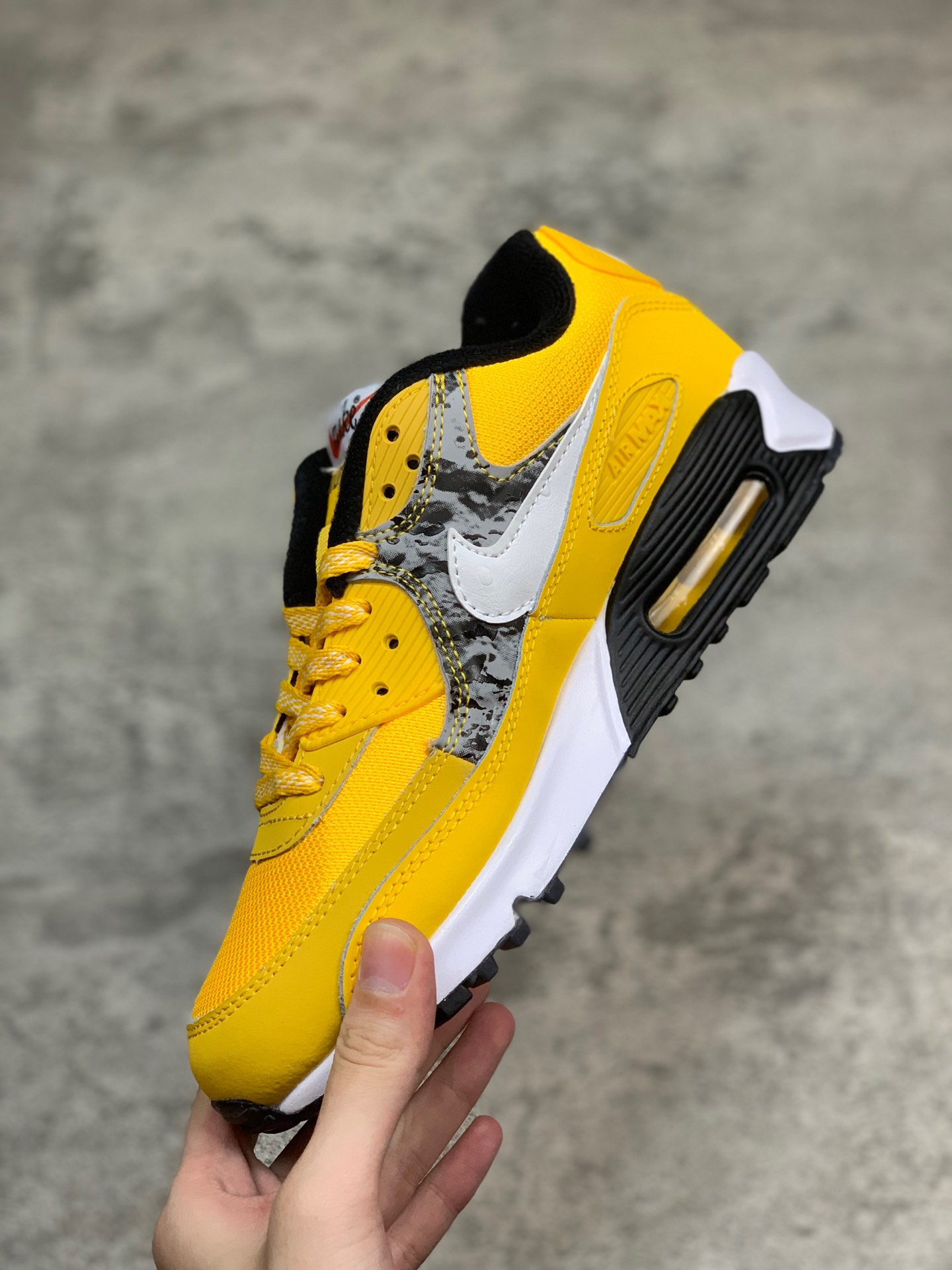 200火星 月球主题Nike Air Max 90 Essential”MMars Landing”复古气垫百搭休闲运动慢跑鞋OFF-WHITE x Nike 联名系列