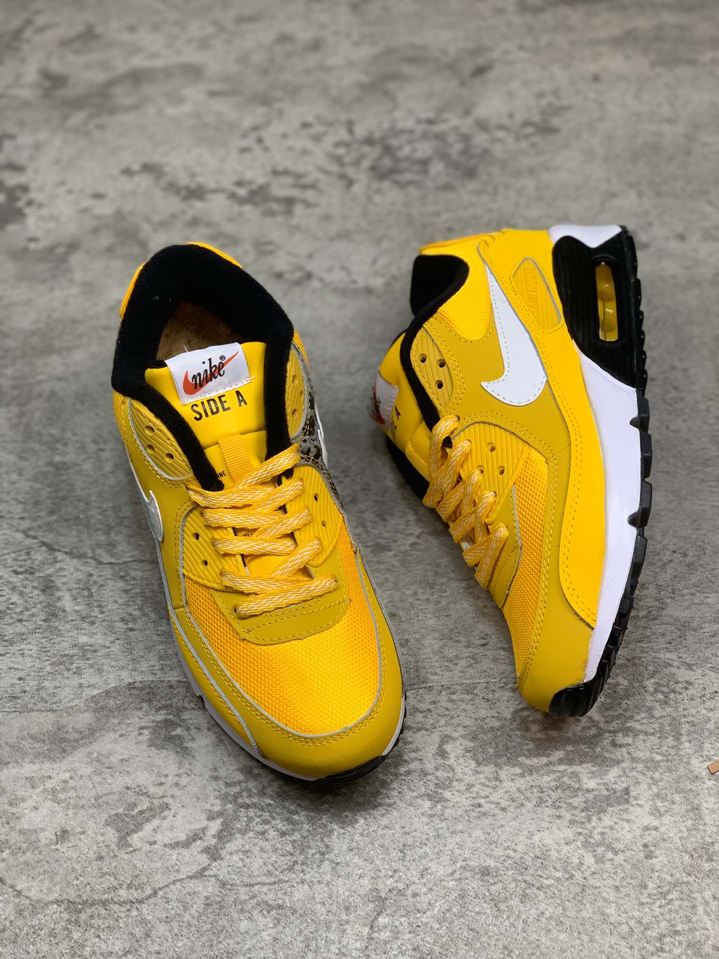 200火星 月球主题Nike Air Max 90 Essential”MMars Landing”复古气垫百搭休闲运动慢跑鞋OFF-WHITE x Nike 联名系列