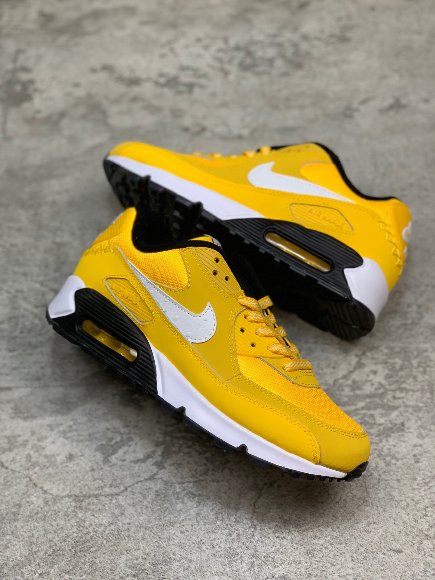 200火星 月球主题Nike Air Max 90 Essential”MMars Landing”复古气垫百搭休闲运动慢跑鞋OFF-WHITE x Nike 联名系列