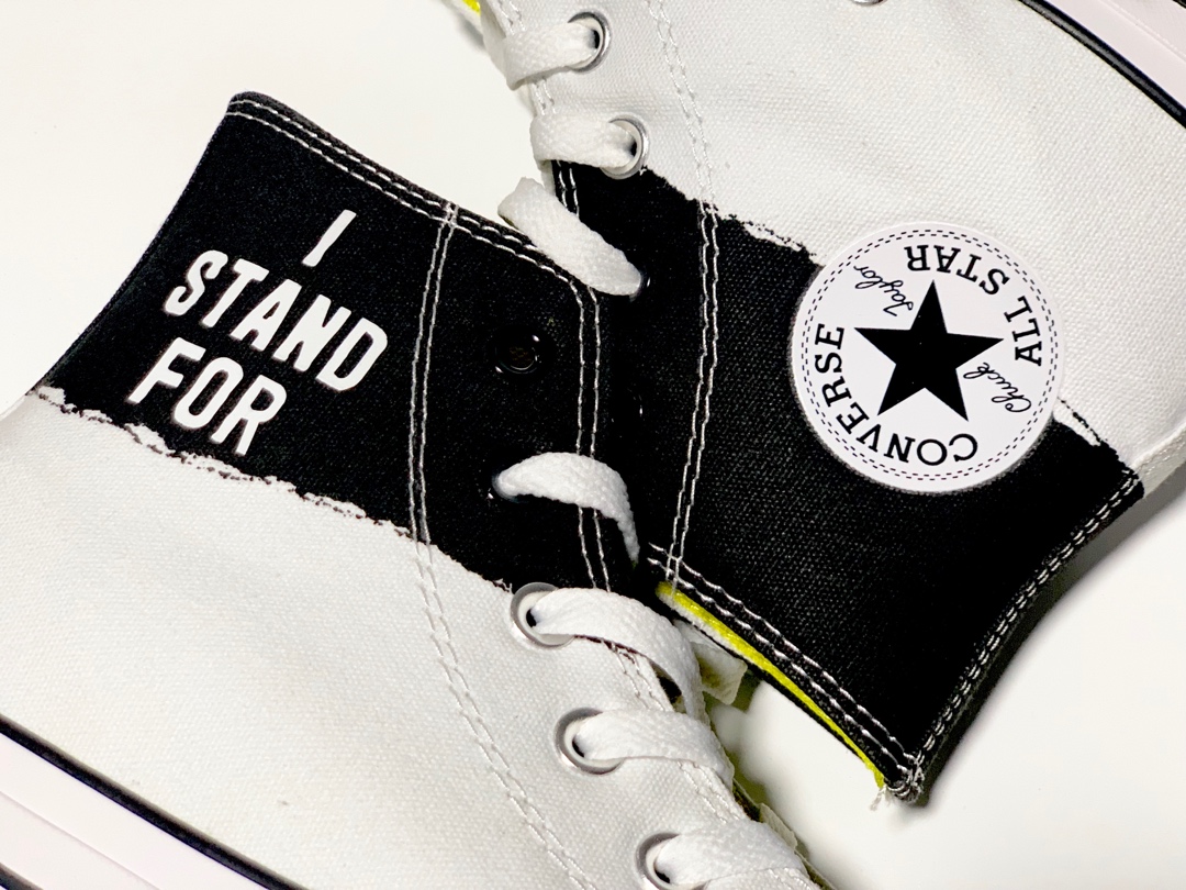 150Converse Chuck Taylor All Star High “l Stand For”匡威和平之路主题黑白拼色蓝底高帮男女帆布鞋   货号：165709C