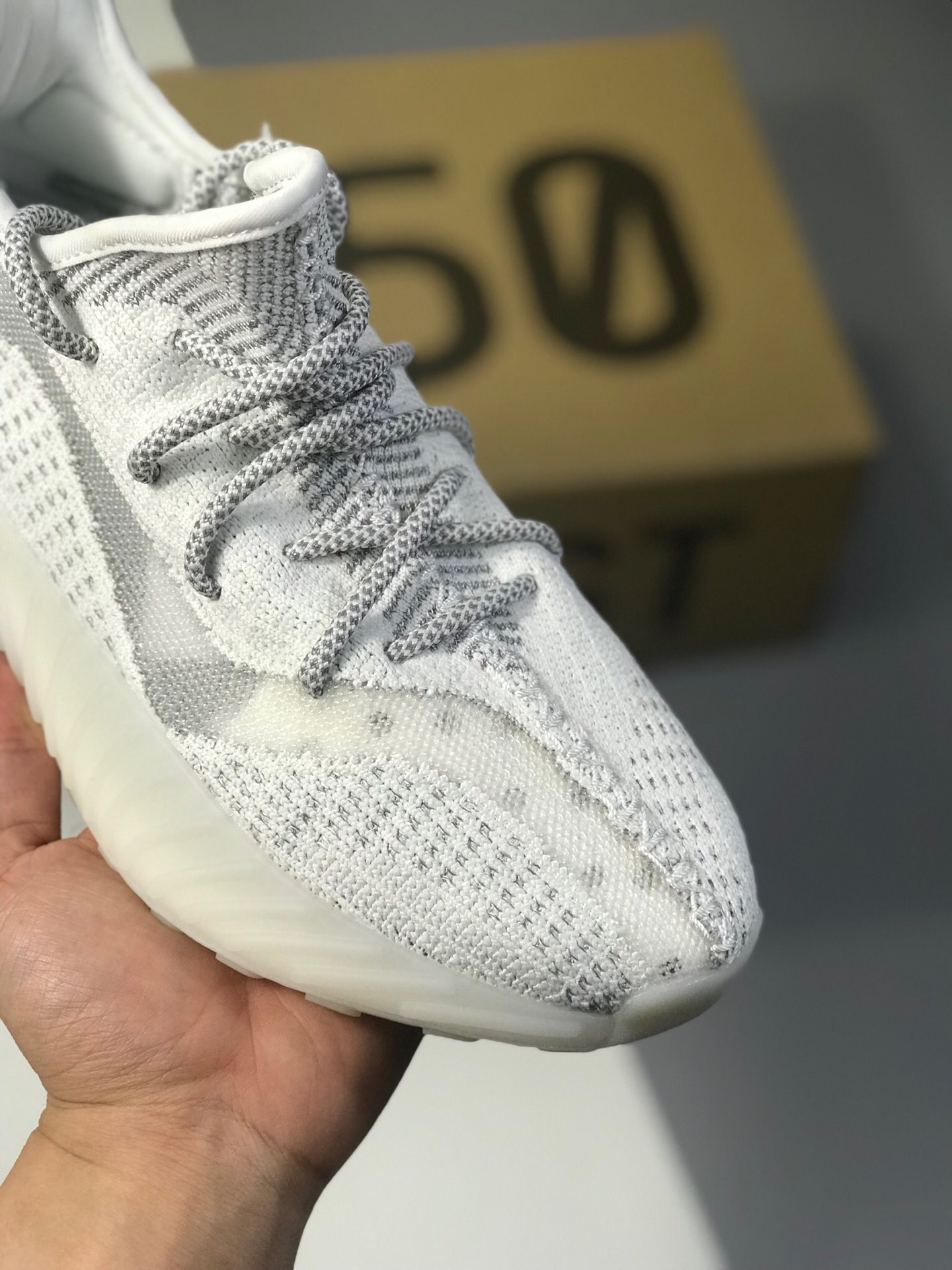 240提前曝光Adidas Yeezy 350V3  外贸先行版 满天星 首发曝光 进口网织机台织面 镂空蚕丝半透明呼吸网纱材质