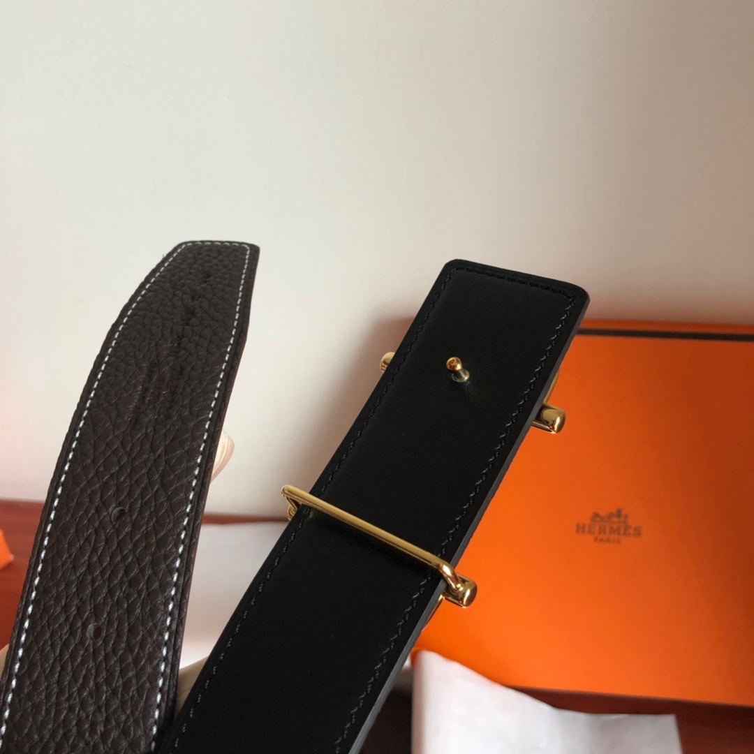 p165 代购正品级🛳爱马仕男士腰带 原单品质—随手实拍任何细节经得起检验，从材质到车线到油边到五金工艺，堪称完美，只有高品质才经得起如此随意无美颜无滤镜的真实展现，38mm的宽度适合儒雅绅士的你。