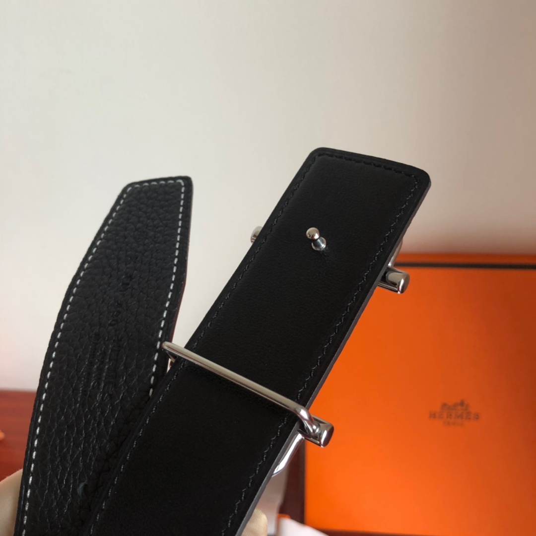 p165 代购正品级🛳爱马仕男士腰带 原单品质—随手实拍任何细节经得起检验，从材质到车线到油边到五金工艺，堪称完美，只有高品质才经得起如此随意无美颜无滤镜的真实展现，38mm的宽度适合儒雅绅士的你。