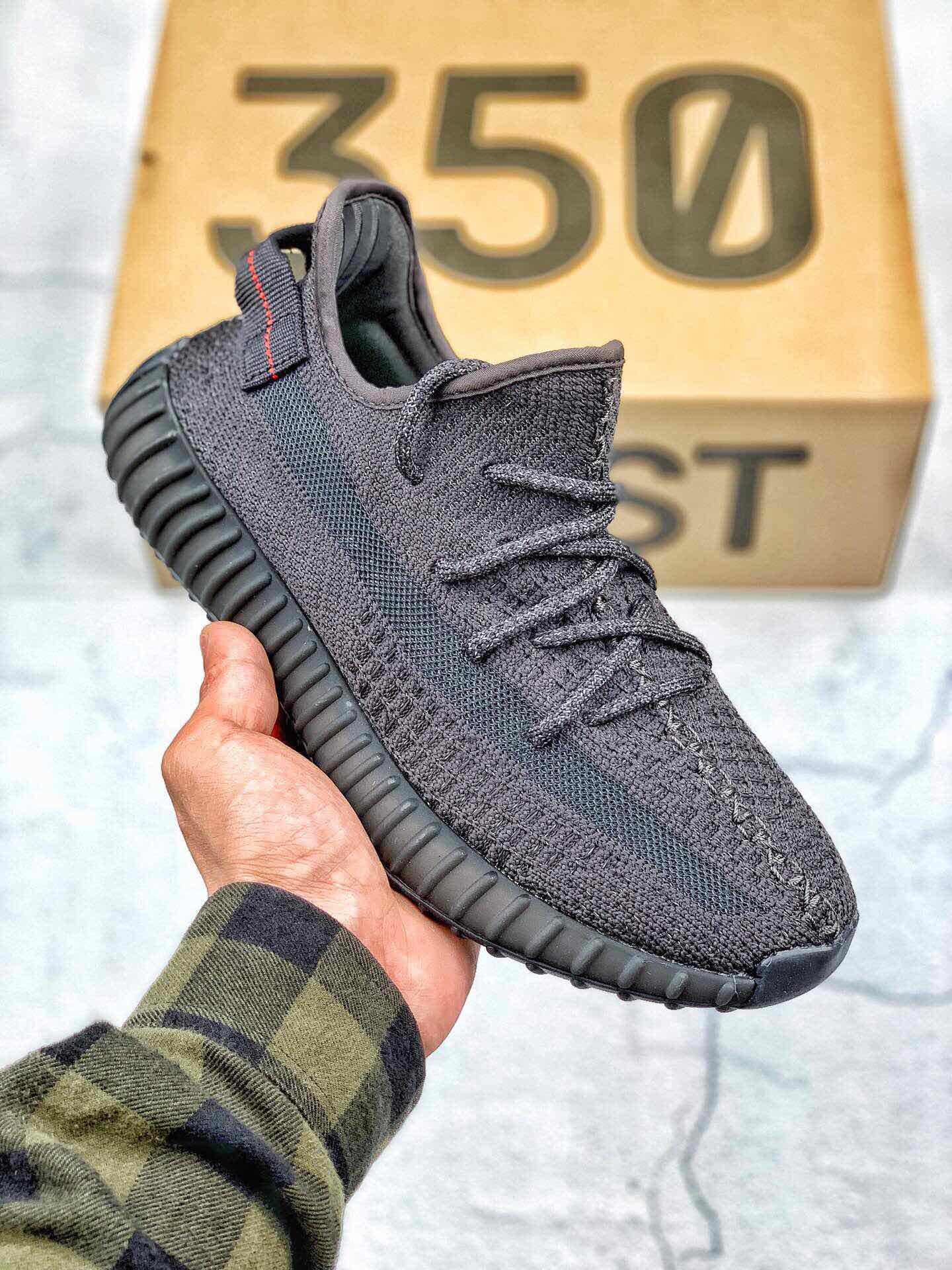 YEEZY 350 V2 BLACK!! Limited Yeezy Sneaker Unboxing