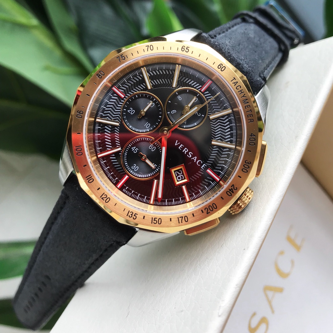 Часы Versace