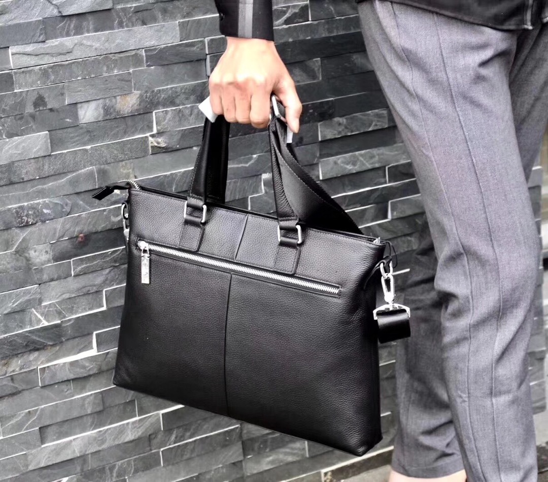 、GUCCI型号：33246-5。里外都是顶级原版皮，顶级进口原厂皮（意大利进口自然纹路）超高清压印lo