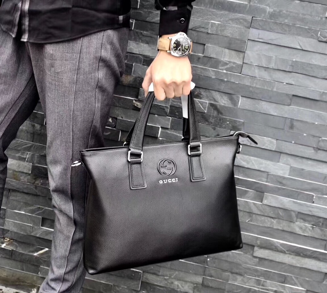 、GUCCI型号：33246-5。里外都是顶级原版皮，顶级进口原厂皮（意大利进口自然纹路）超高清压印lo