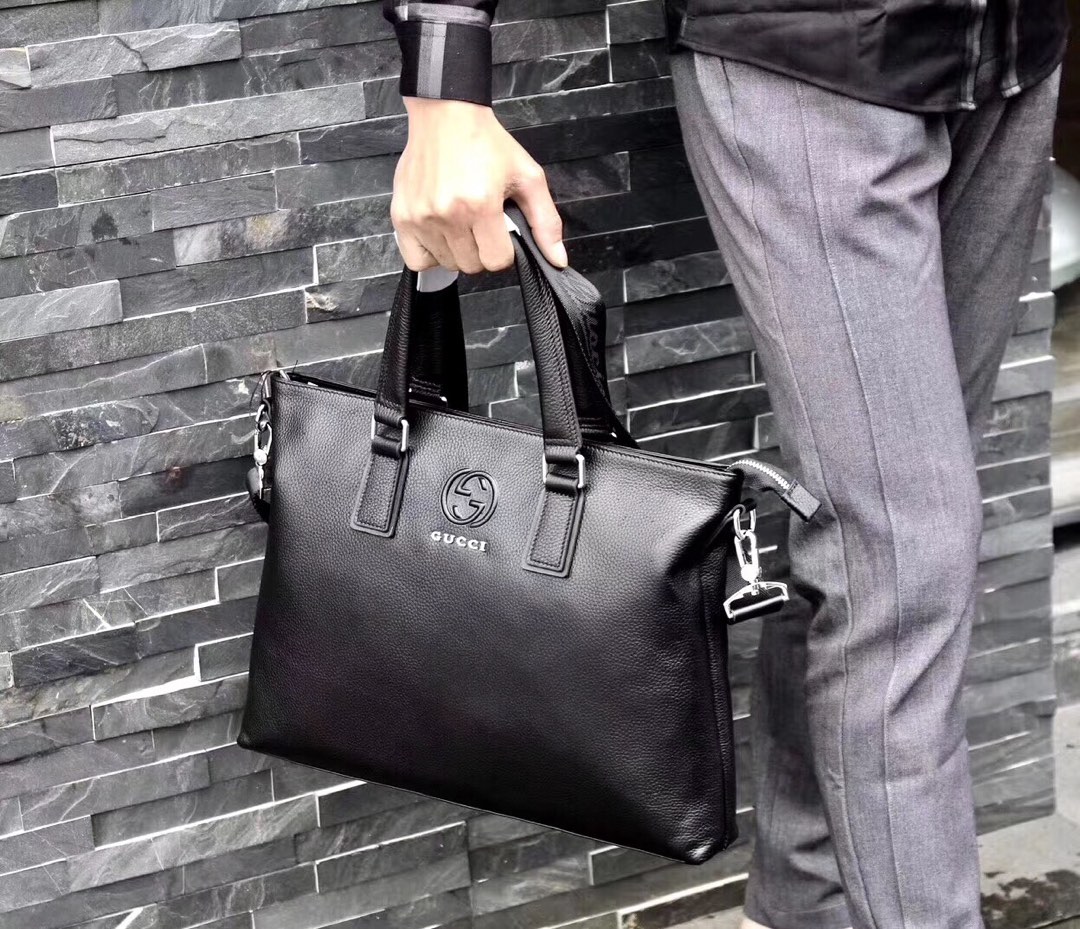 、GUCCI型号：33246-5。里外都是顶级原版皮，顶级进口原厂皮（意大利进口自然纹路）超高清压印lo