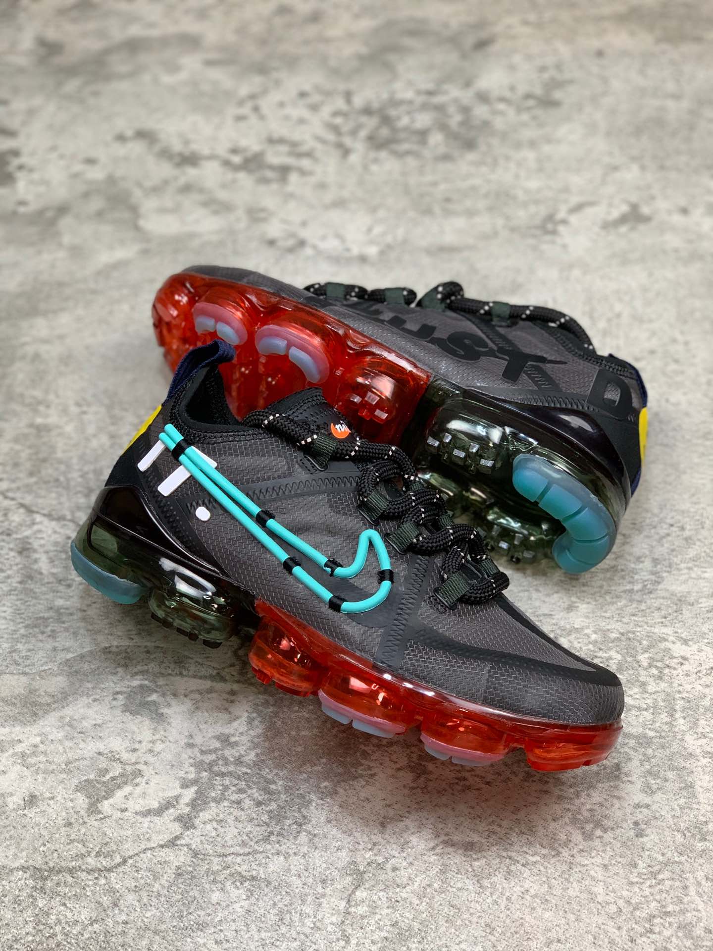 280Cactus Plant Flea Market x Nike Air VaporMax CPFM VM3·2019VP半透纱鞋面设计前卫大气垫休闲全掌蒸汽气垫运动慢跑鞋“JDI蓝钩笑脸”