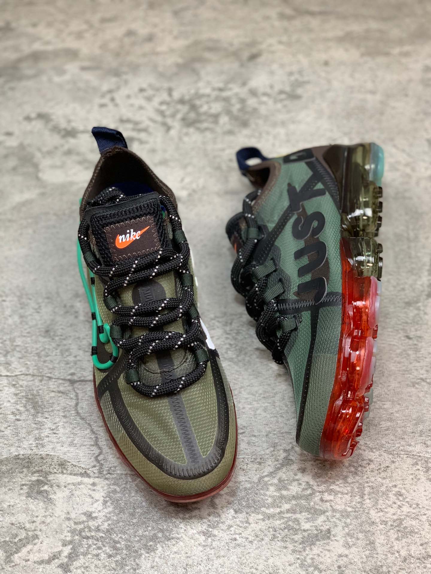 280Cactus Plant Flea Market x Nike Air VaporMax CPFM VM3·2019VP半透纱鞋面设计前卫大气垫休闲全掌蒸汽气垫运动慢跑鞋“JDI绿钩笑脸”