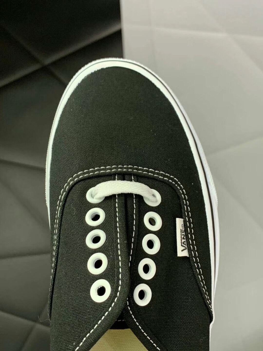 100#万斯低帮系列 经典黑白Vans Authentic 44 DX AUT/ 安纳海姆 系列滑板鞋