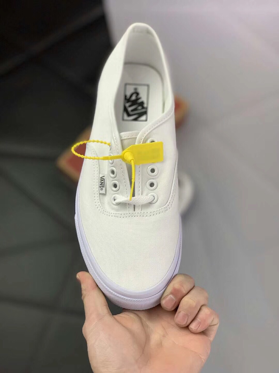 100万斯低帮系列 aut全白Vans Authentic 44 DX AUT/ 安纳海姆 系列滑板鞋