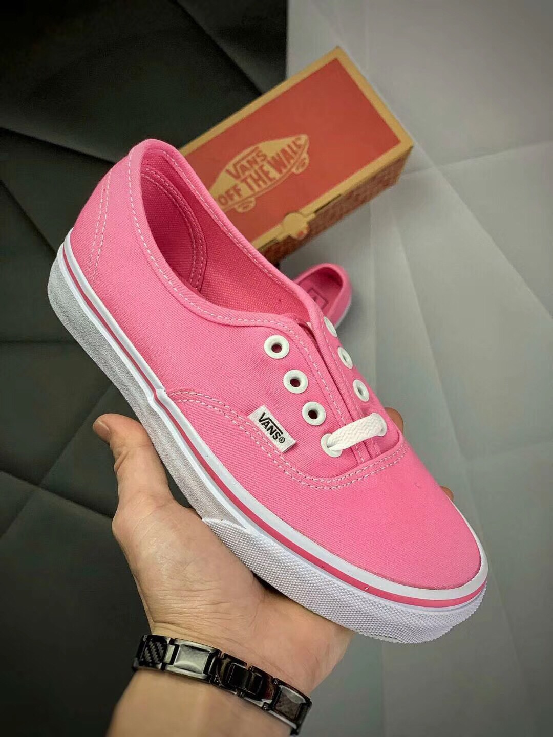 100万斯低帮系列 aut全粉Vans Authentic 44 DX AUT/ 安纳海姆 系列滑板鞋