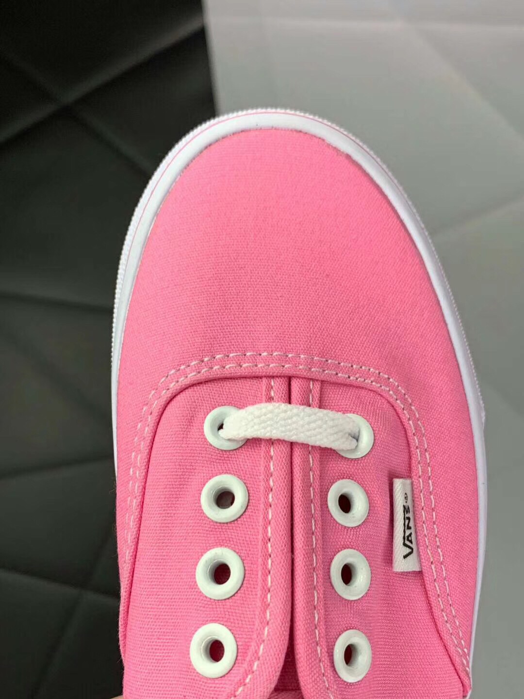 100万斯低帮系列 aut全粉Vans Authentic 44 DX AUT/ 安纳海姆 系列滑板鞋