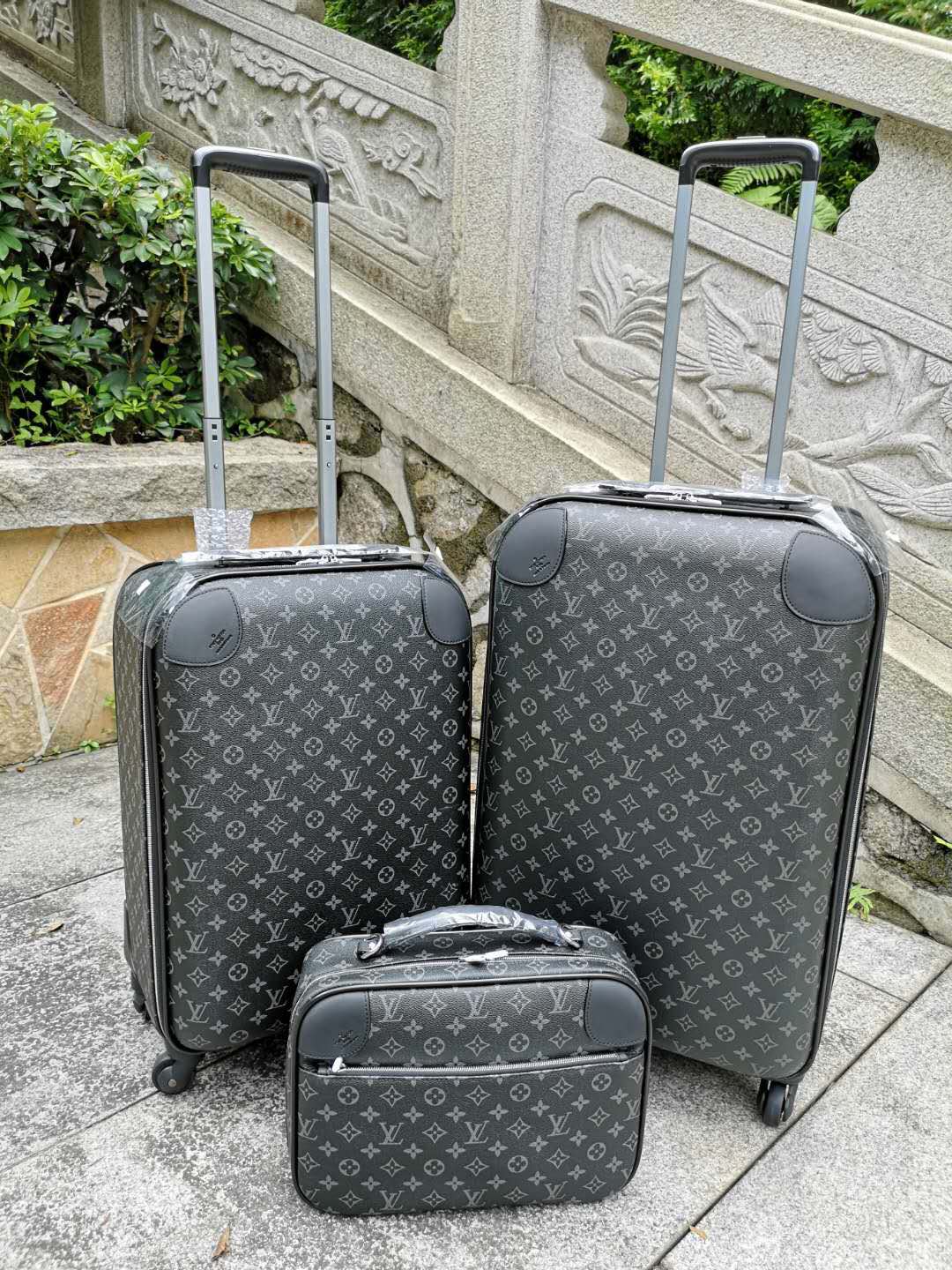 【LV】ruedas giratorias 🔥 nuevo estilo de vuelta en stock, cuero original. Cantidad limitada, ¡cómpralo rápido…