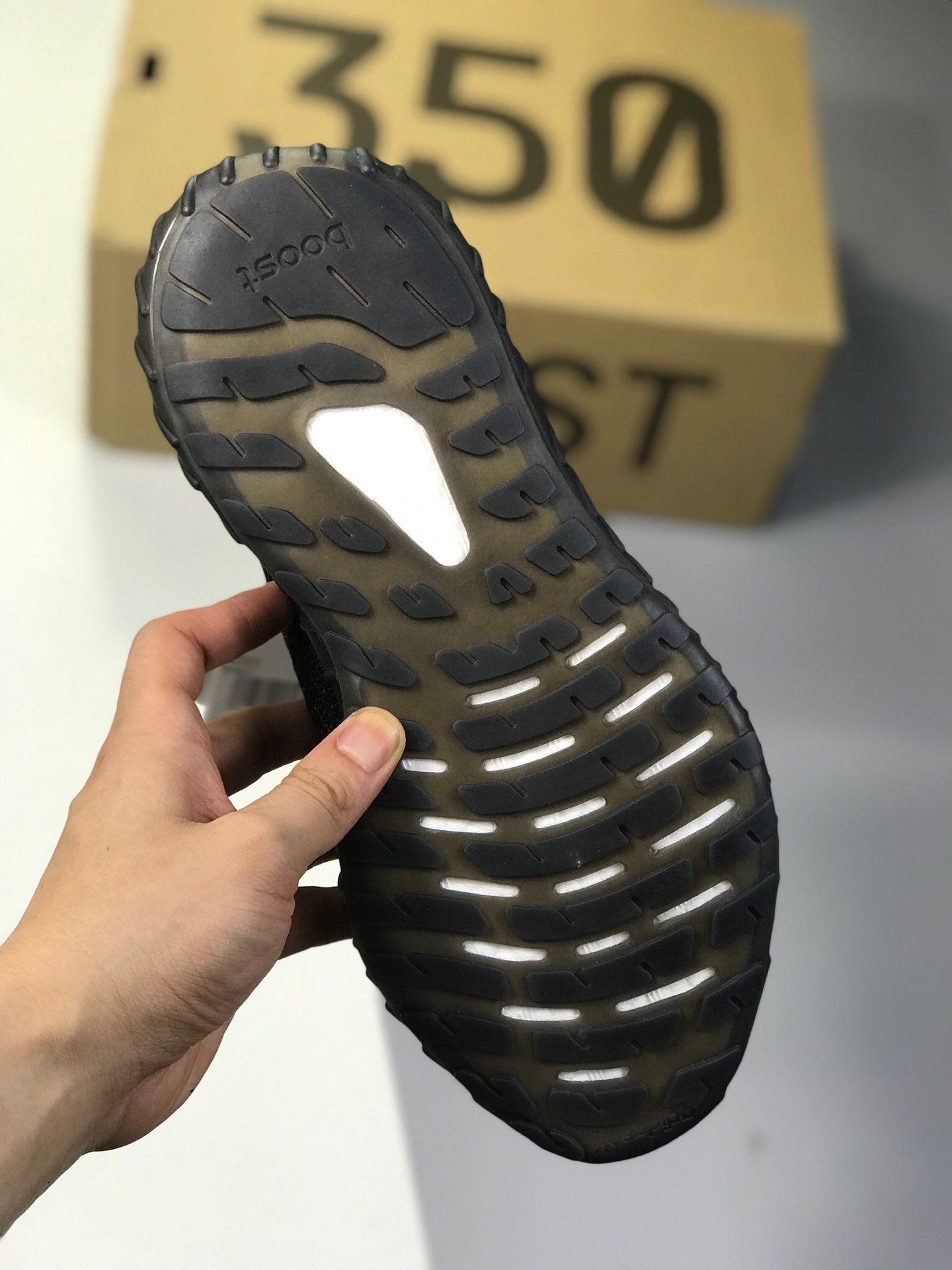 240提前曝光Adidas Yeezy 350V3  外贸先行版 满天星 首发曝光
