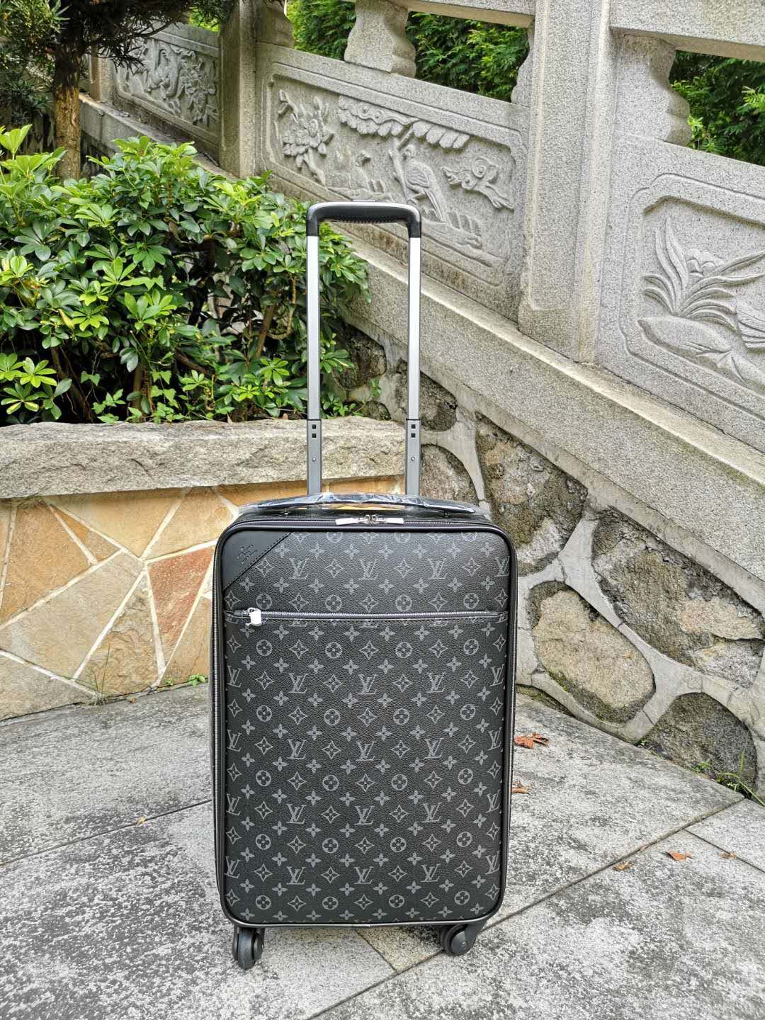 NO:269830,There are not many, hurry up and buy exclusive products [seduction] [seduction] first to be launched, real photos. 20-inch 53/38/20 [strong] [strong],19860909数量不多,赶紧抢购[勾引][勾引]独家产品抢先上市,实物实拍.20寸53/38/20[强][强],,luggage