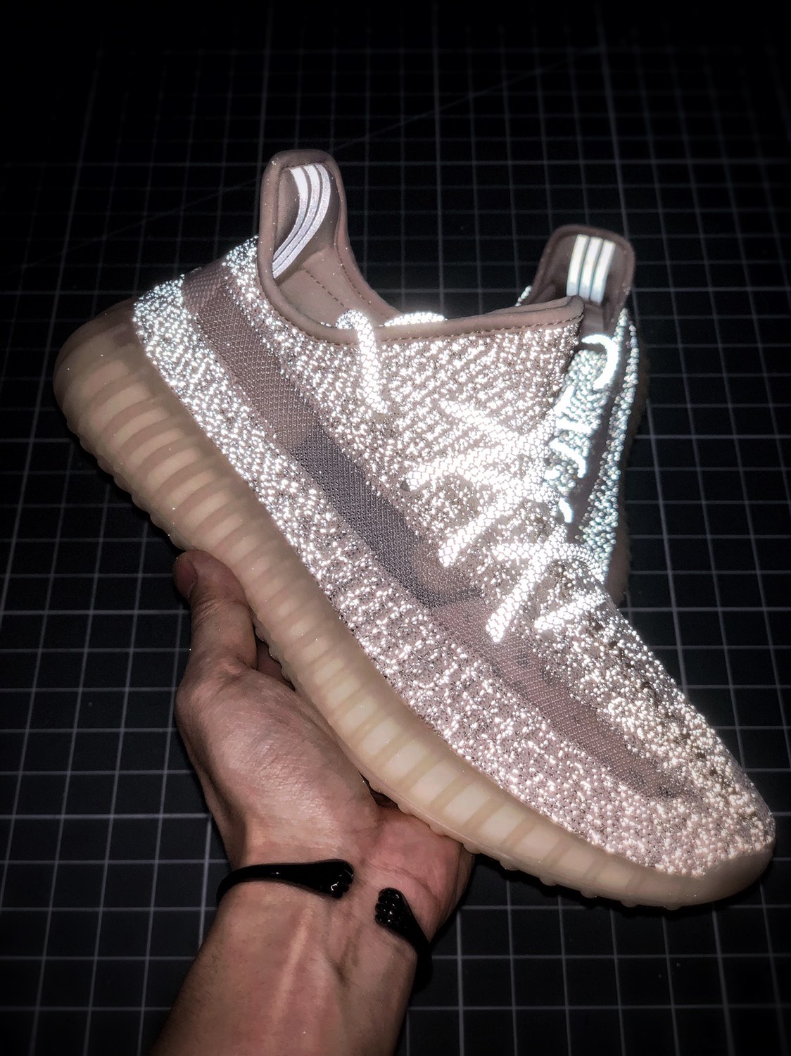 Yeezy 350 Boost V2 "Synth" #OG puro original, gris rosa cielo estrellado, vista previa del efecto 3M