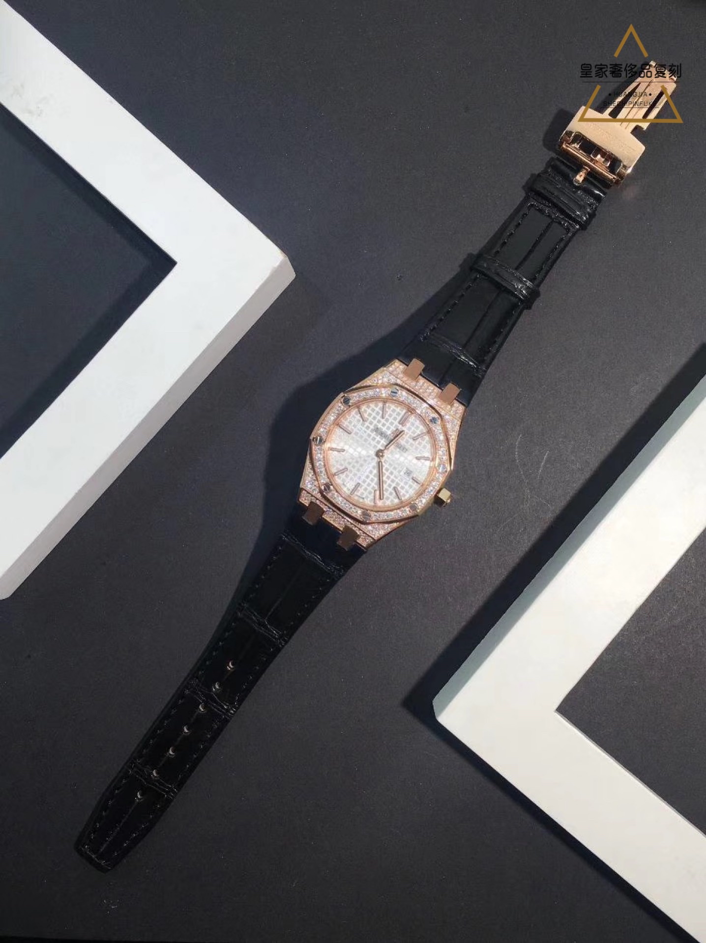 Audemars Piguet AP爱彼女款带钻皮带款，少见的款式