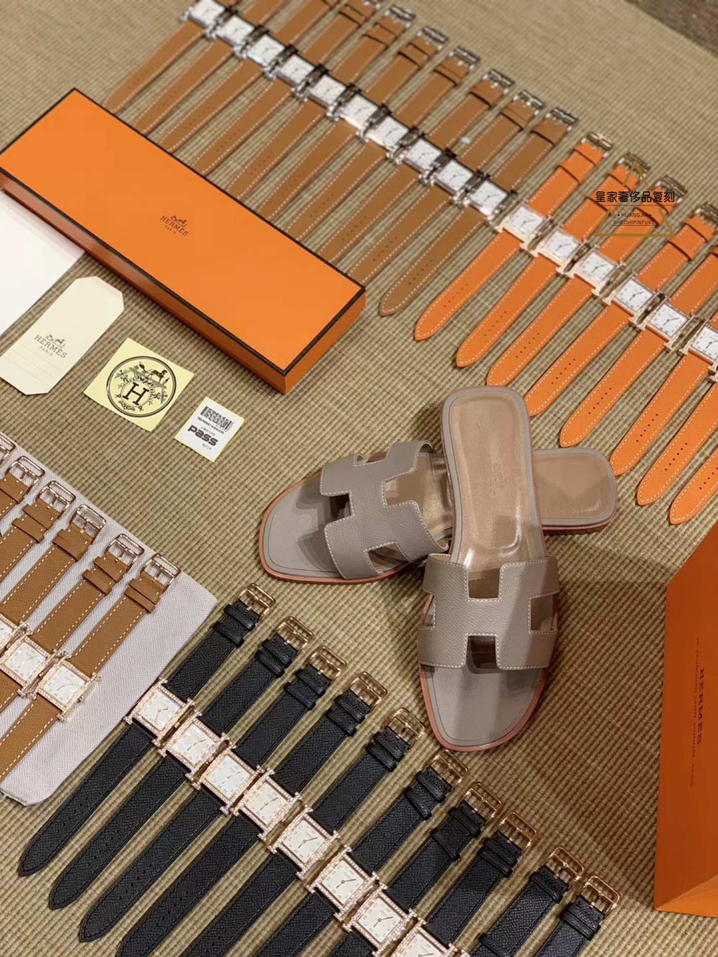 Hermès Hermes爱马仕H形26mm 送礼最佳选择 Hermes家表带背面前3线是双线缝制