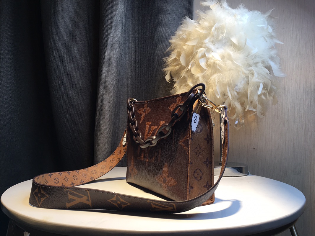 Louis Vuitton M47542 Monogram 25x20x5cm shoulder everyday