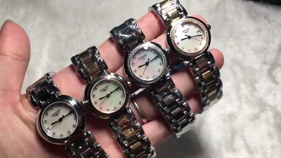 Longines 浪琴心月系列女款腕表视频欣赏，很美的贝壳面哦 皱眉