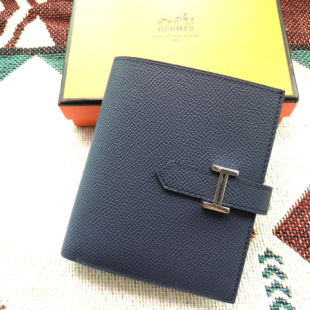 NO:674564,Bearn short clip Epsom ready stock color sapphire blue size 12cm/10cm, H wallet, wallets19860909Bearn 短夹 Epsom现货 颜色宝蓝 size12cm/10cm,H 钱包,wallets,欧美剧