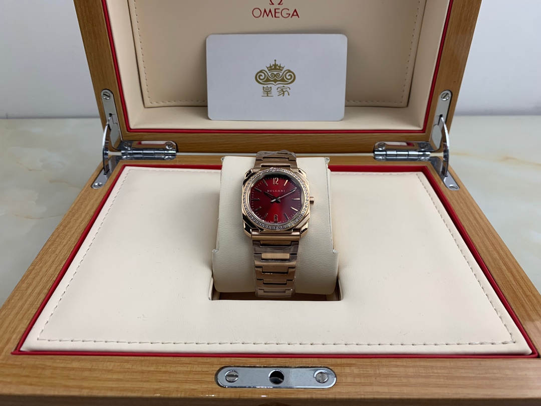 Bvlgari 皇家 宝格丽女款系列腕表