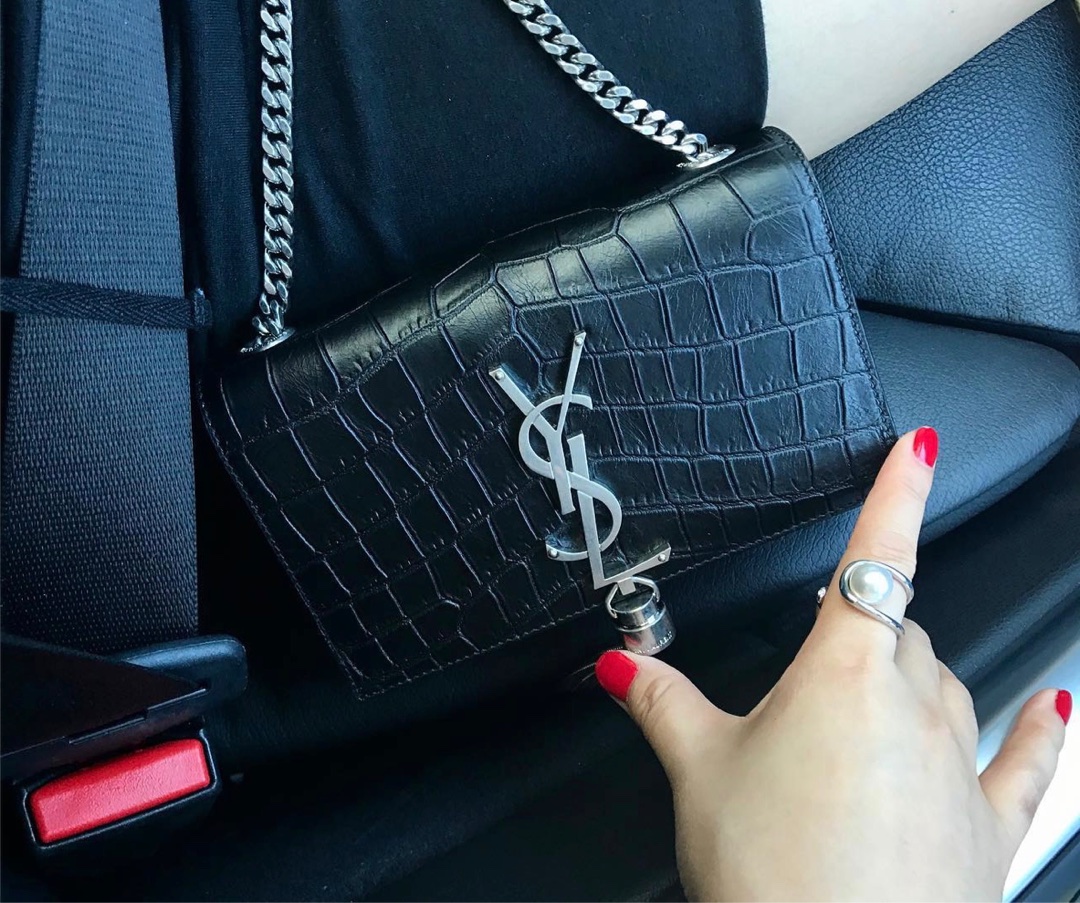 YSL 𝑲𝑨𝑻𝑬_𝟭𝟳𝒄𝒎 鳄鱼纹链条包 354120黑色/银扣
