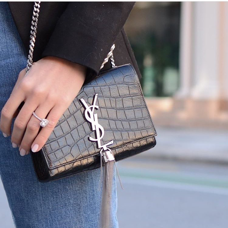 YSL 𝑲𝑨𝑻𝑬_𝟭𝟳𝒄𝒎 鳄鱼纹链条包 354120黑色/银扣
