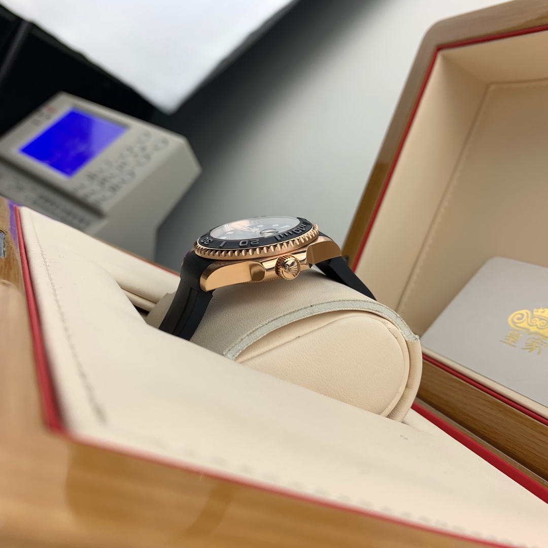 Rolex 皇家 劳力士游艇系列女款腕表37尺寸