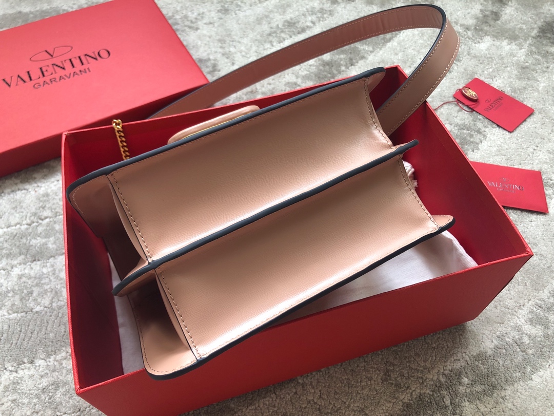 华伦天奴Valentino大V扣复古进口牛皮单肩包0074L