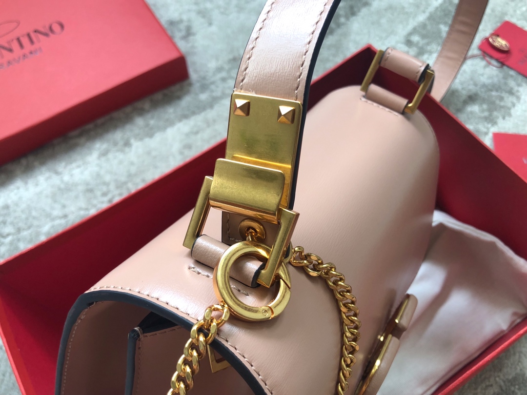 华伦天奴Valentino大V扣复古进口牛皮单肩包0074L