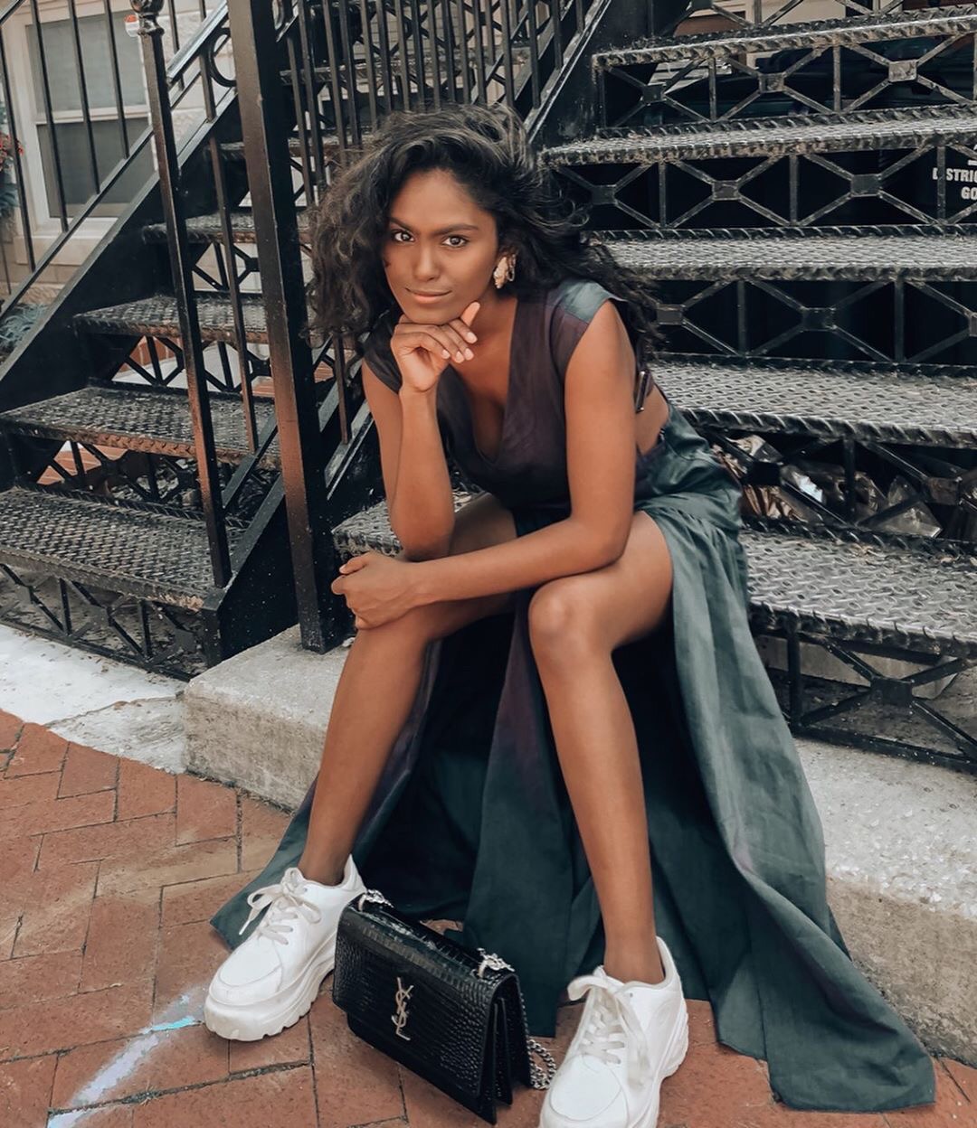 YSL Sunset 22CM 鳄鱼纹日落包 442906黑色/银扣