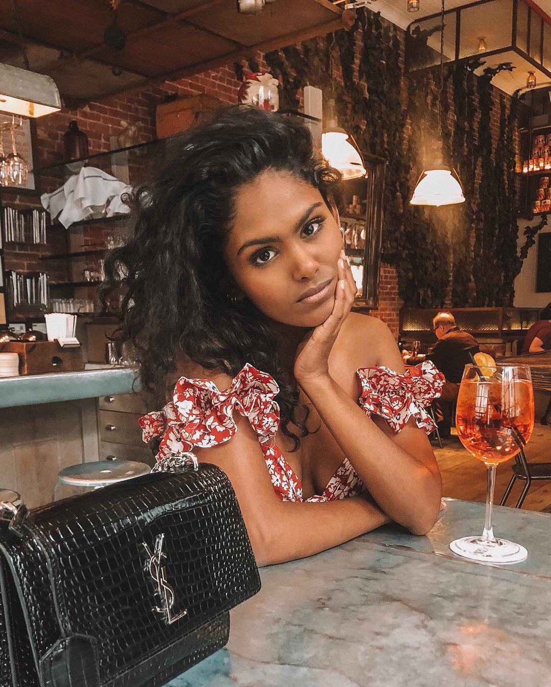 YSL Sunset 22CM 鳄鱼纹日落包 442906黑色/银扣