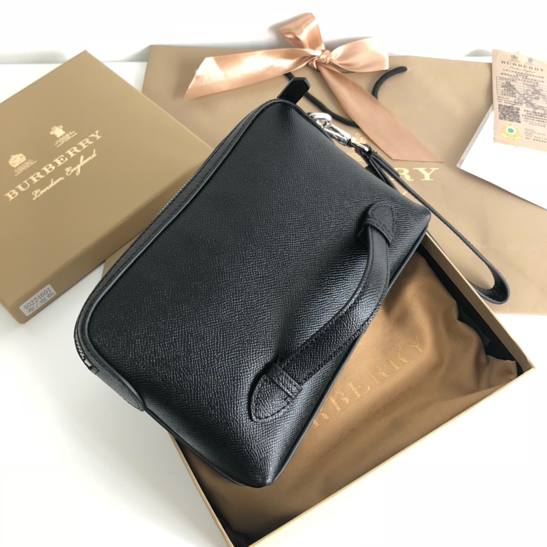 Burberry Zip Pouch Black 25x14cm everyday
