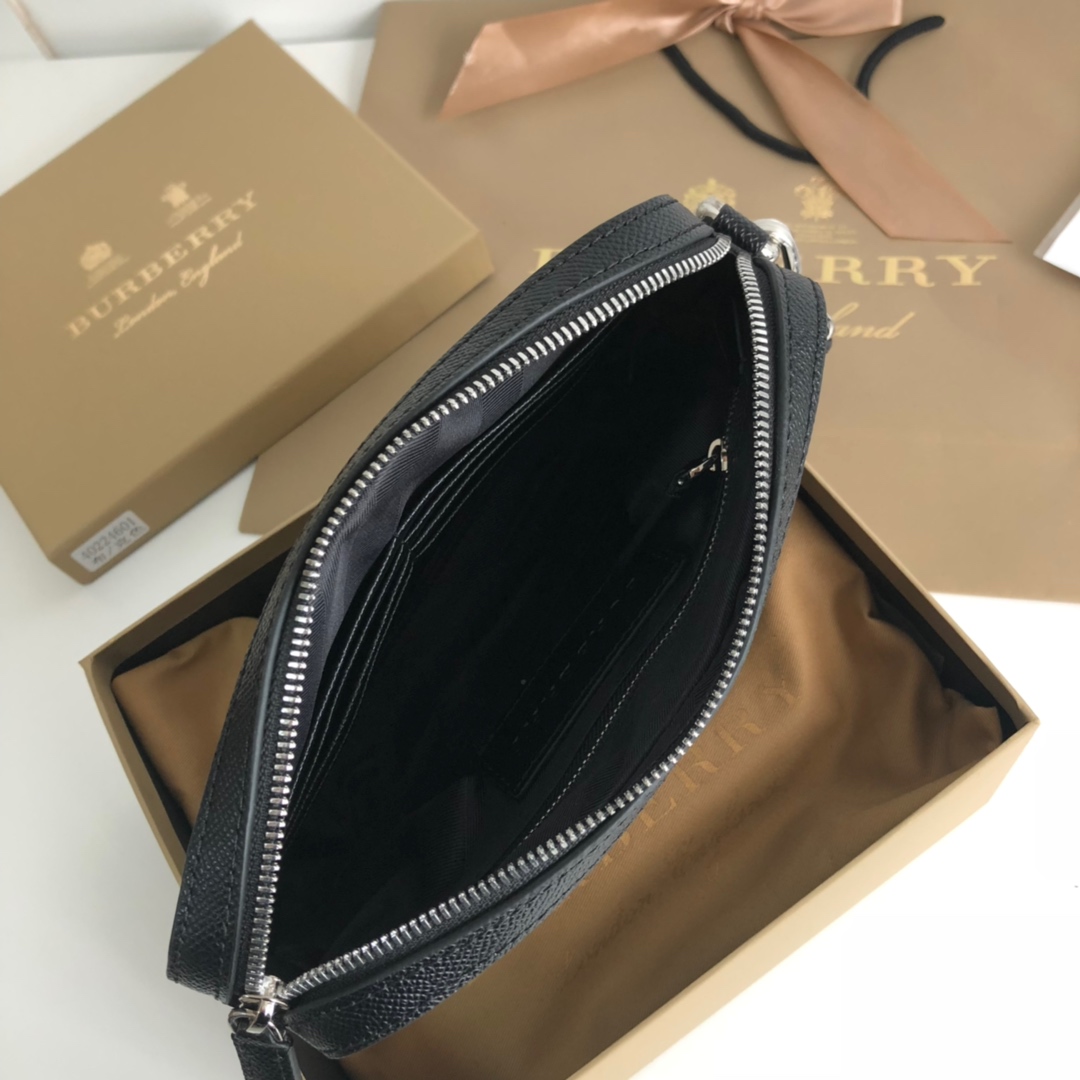 Burberry Zip Pouch Black 25x14cm everyday